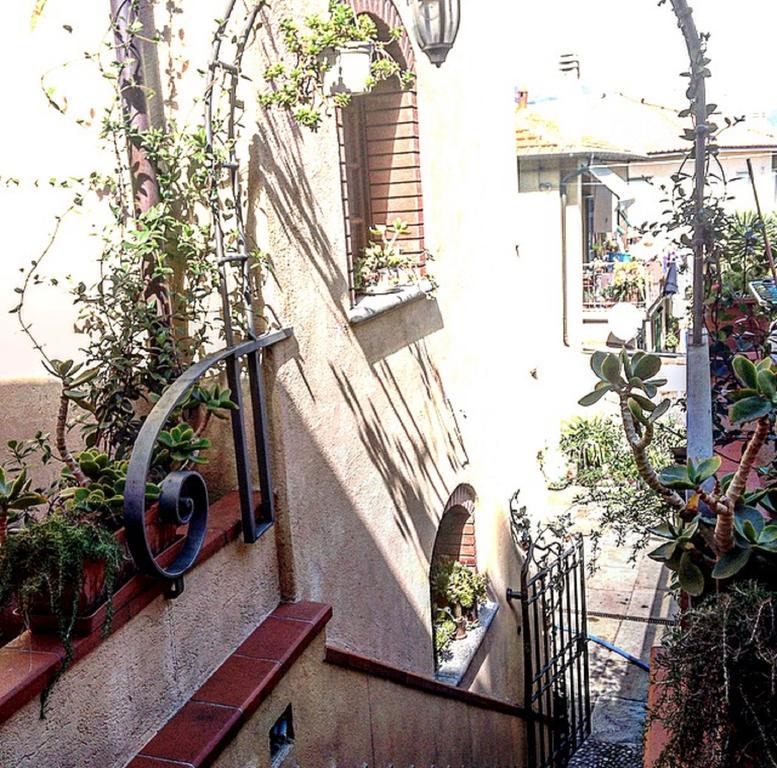 Agriturismo Del Pigato - Bio Vio อัลเบงกา ภายนอก รูปภาพ