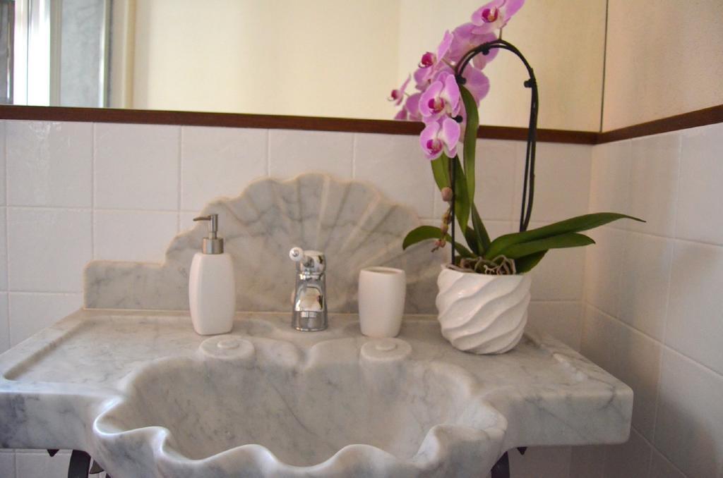 Agriturismo Del Pigato - Bio Vio อัลเบงกา ภายนอก รูปภาพ